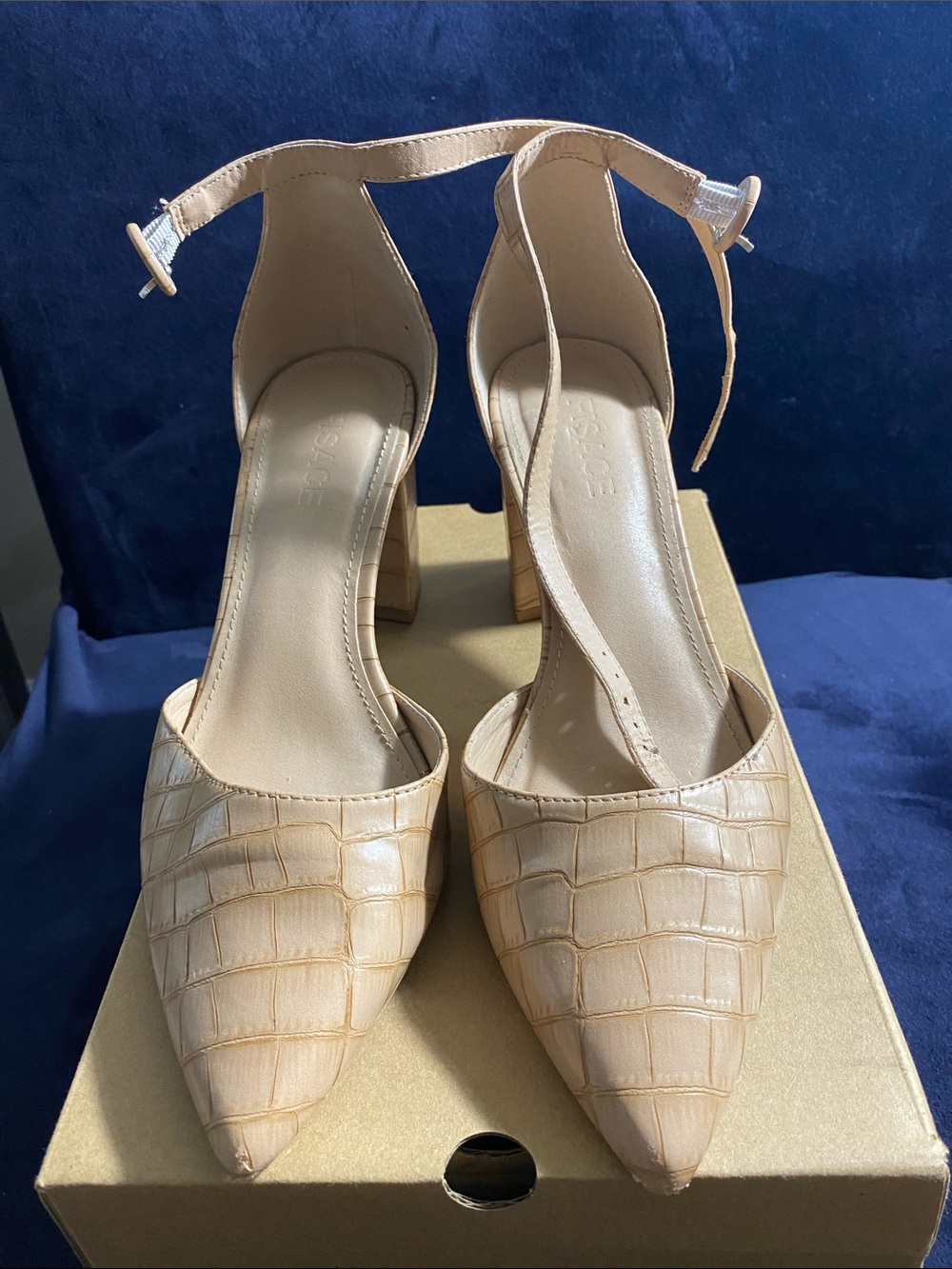 Fisace Pointed Toe Ankle Strap Pumps in Beige Croc, size 9, 3.5” heels